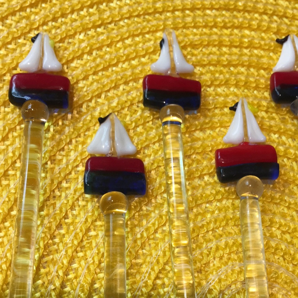 ⛵️Set/6 Tall Glass Sailboat Drink Stirrers - Picture 3 of 5